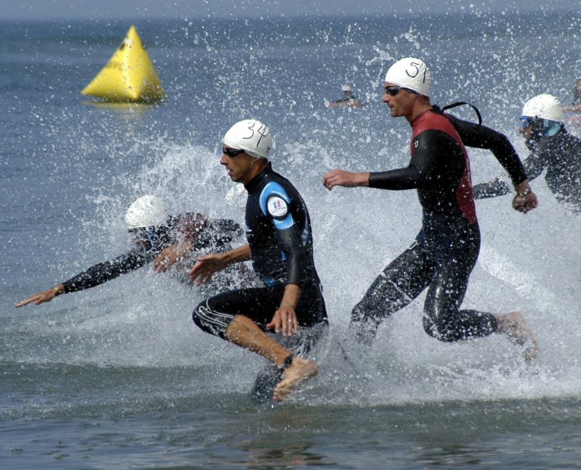 Schwimmanfänger beim Triathlon